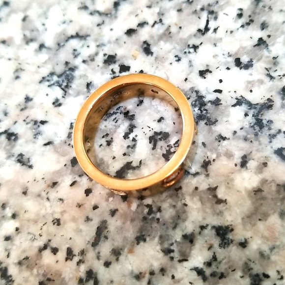 "Love" ring! Sz 8 - Picture 2 of 5